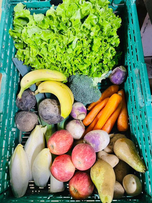 Panier de légumes et fruits de saison (préparé en fonction des produits du moment) - 20€